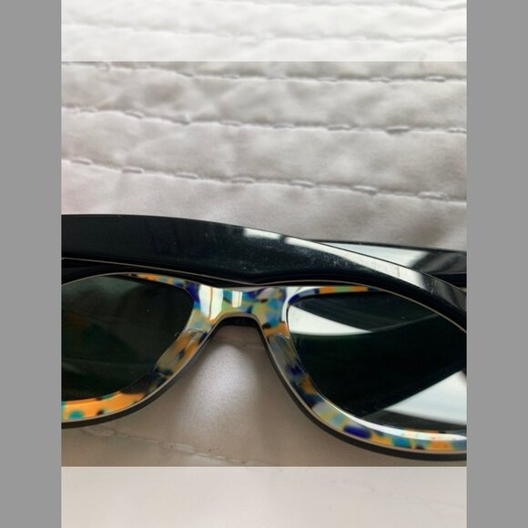Ray Ban Wayfarer Special Edition Sunglasses - Picture 4 of 12